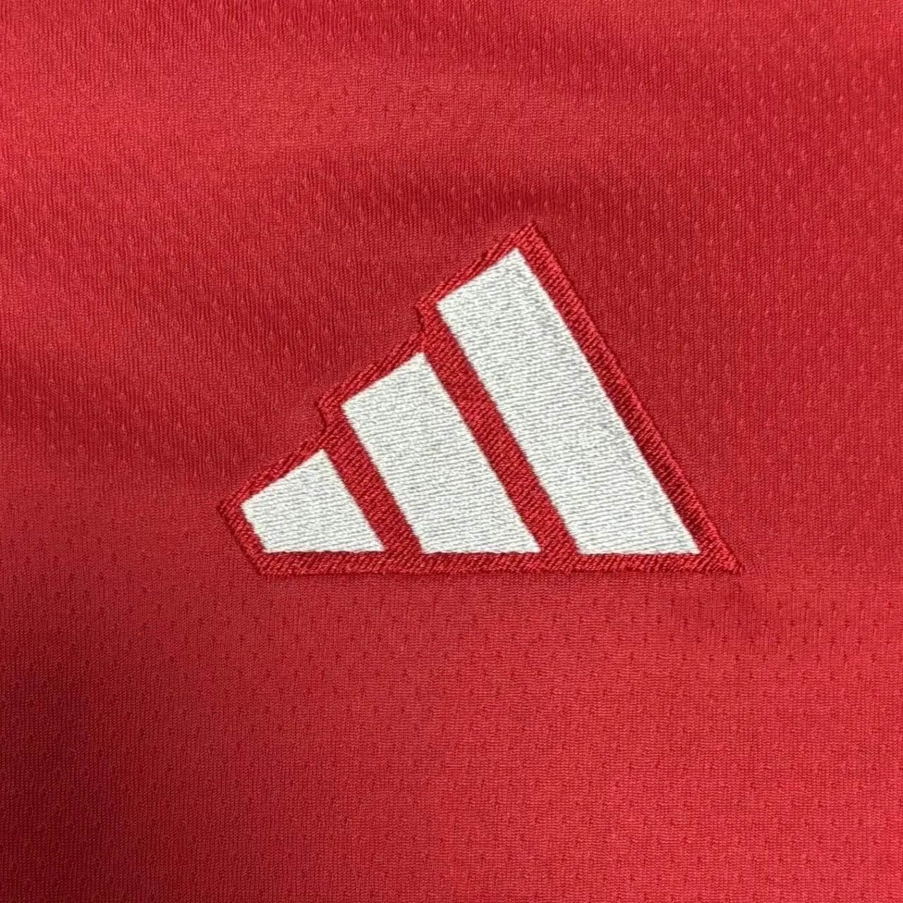 Liverpool 25/26 Home Jersey - Version Baseball